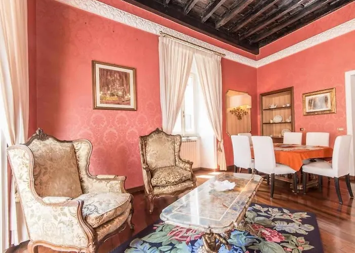 Luxury Spanish Steps Apartment *